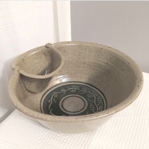 Handmade Chip Attached Dip Serving Bowl One Piece Vine Circle Inside Design